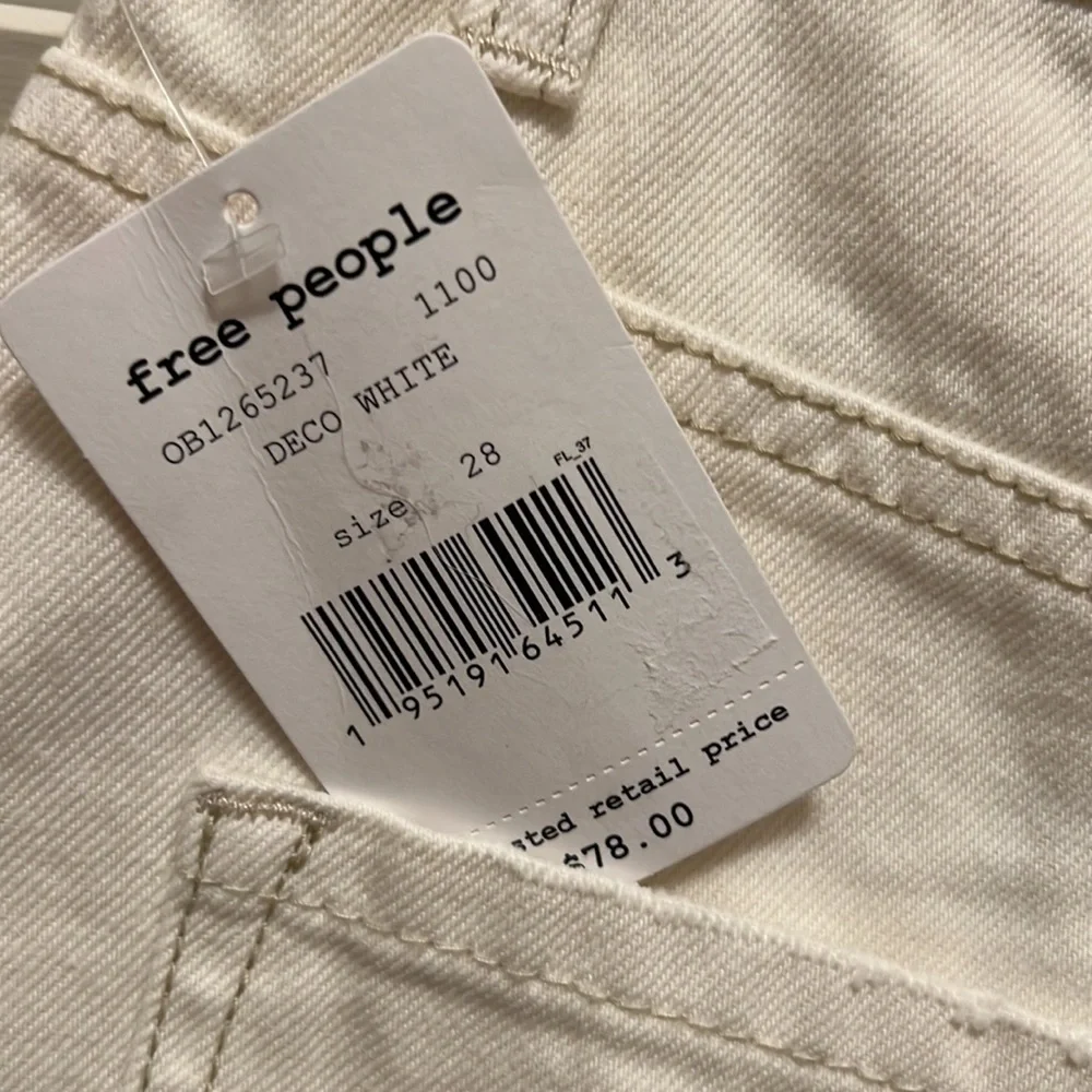 18. Free People Brea Cut off Skirt in Deco White - Picture 13 of 16